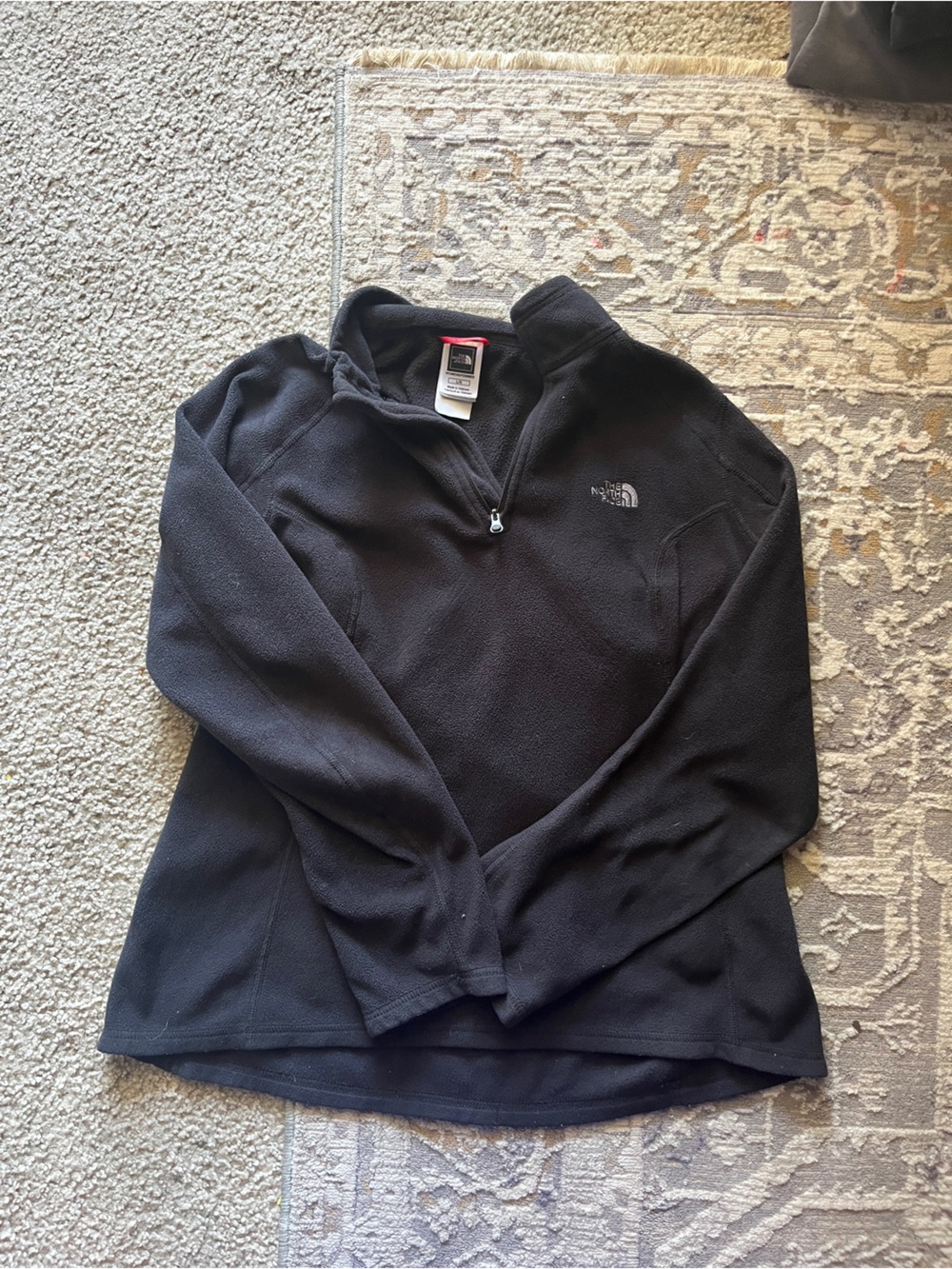 The North Face Men's Black Half-Zip Fleece Pullover
